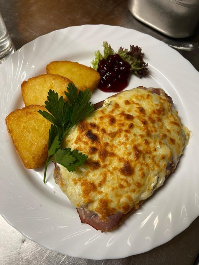 Gaststaette Braustuebchen Hotel Шлиц Екстериор снимка